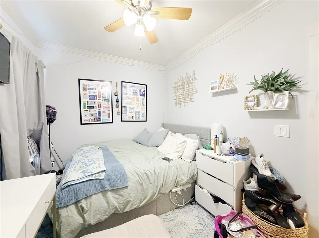 17 Pleasant St, Dorchester