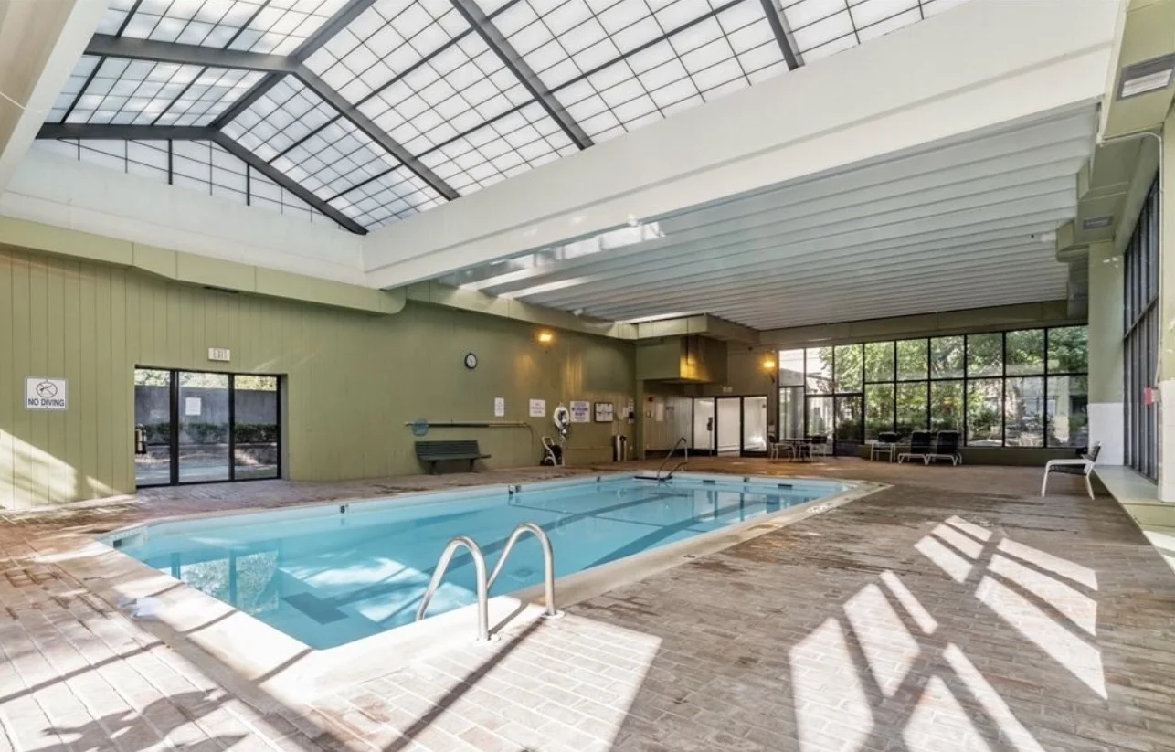 1731 Beacon St, Washington Square