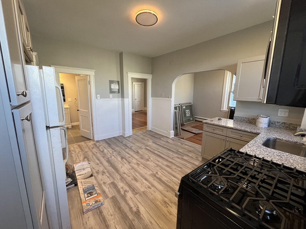 108 Bristol Rd, Medford