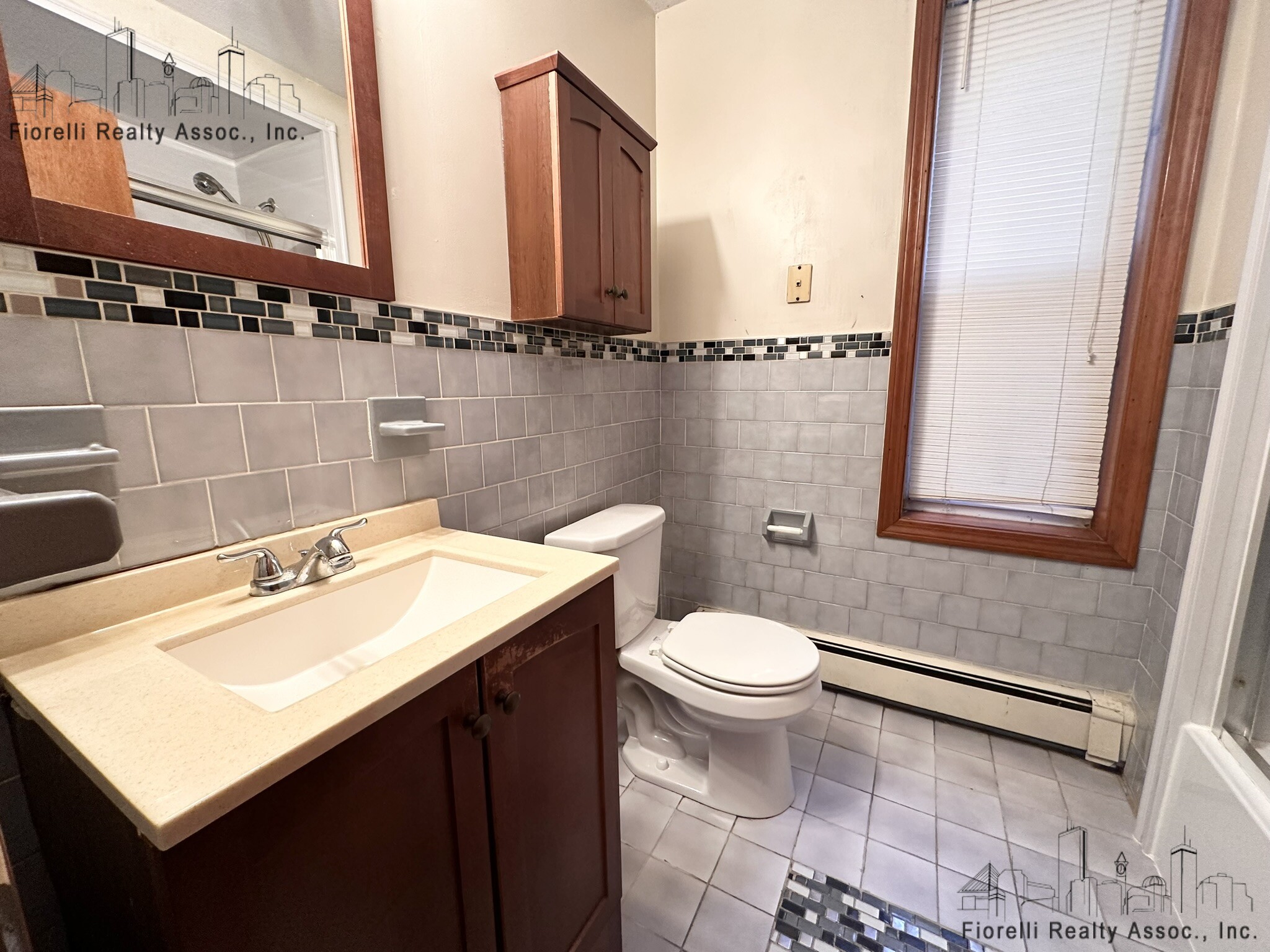 182 Salem St, North End