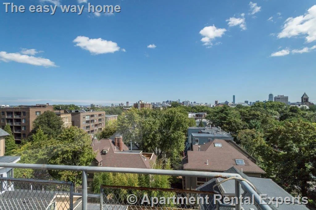 334 Harvard St, Harvard Square