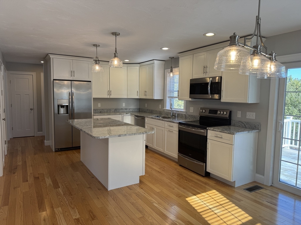 290 Thompson St, Middleboro