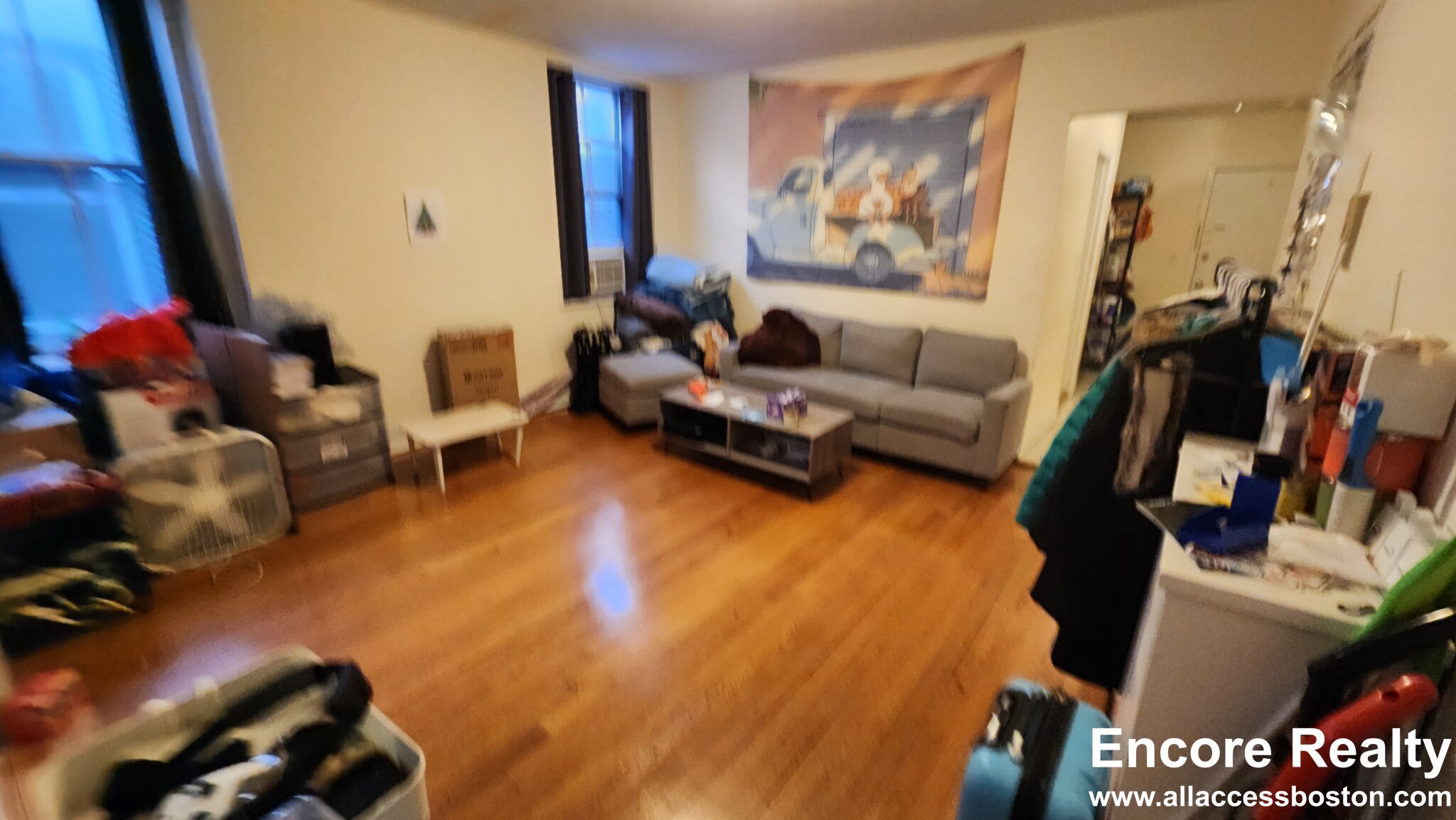 19 Aberdeen St, Fenway