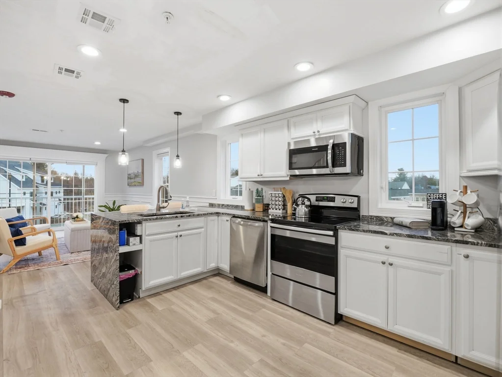 89 West Main, Northborough