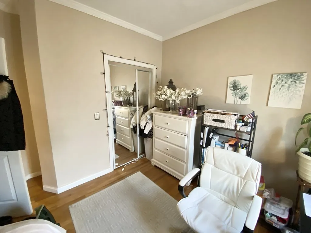 174 Bolton St, South Boston