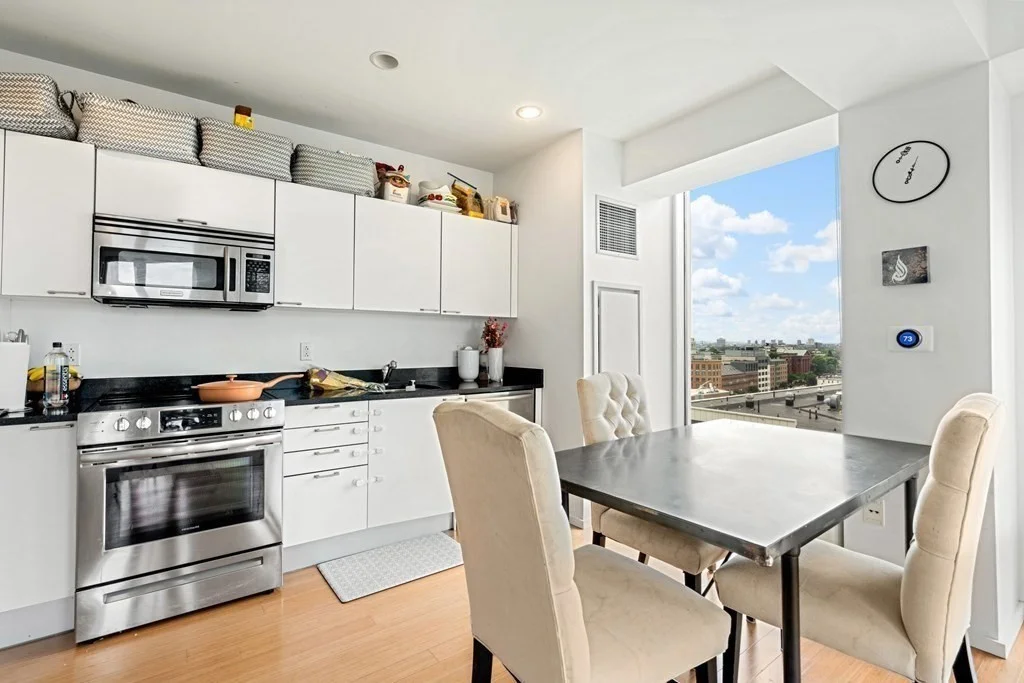 2 Earhart, East Cambridge