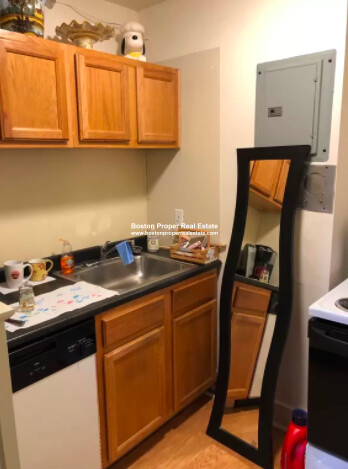 464 Beacon St, Back Bay