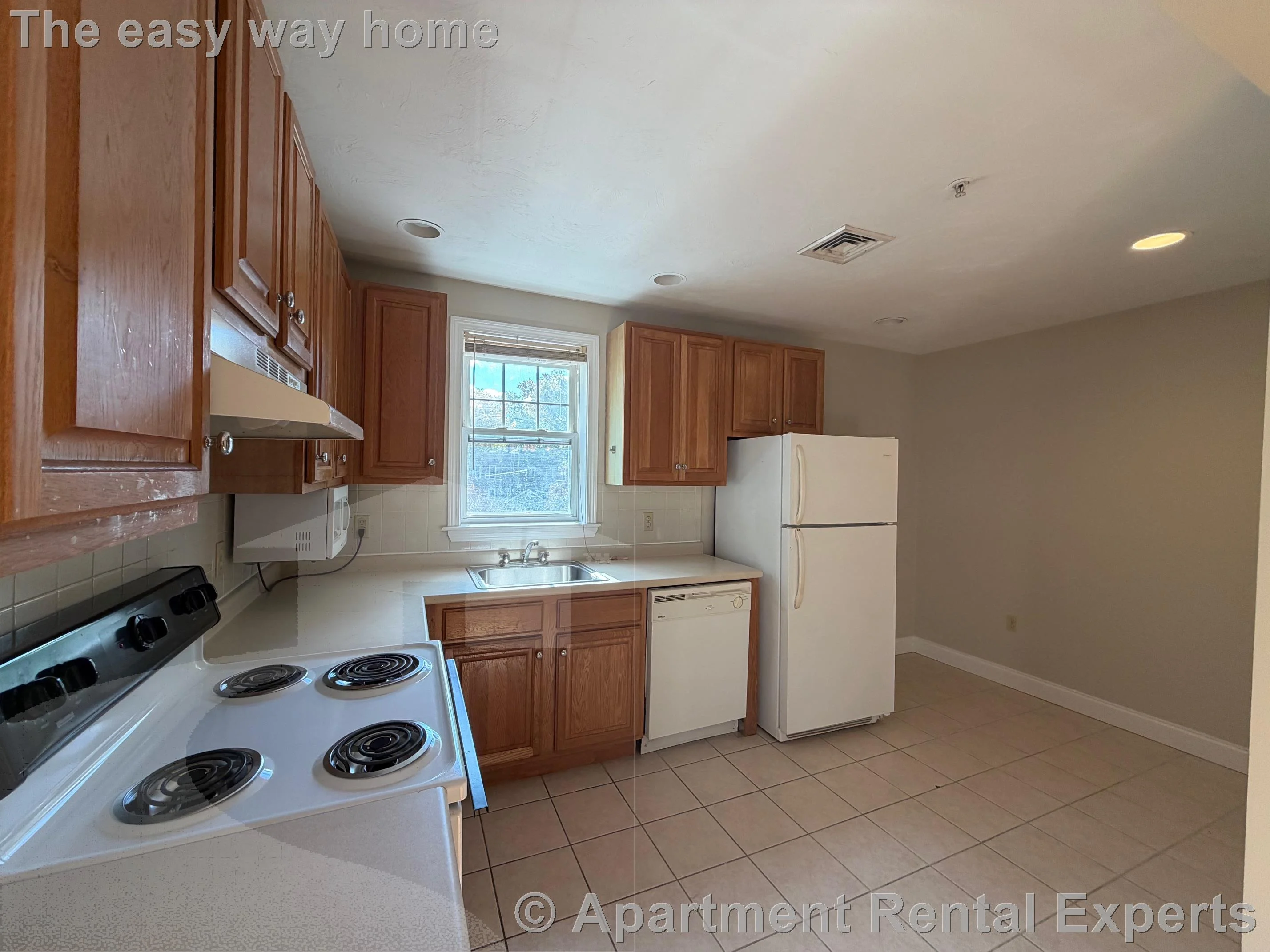 466 Green St, Central Square