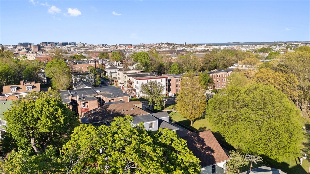 86 Winthrop St, Roxbury