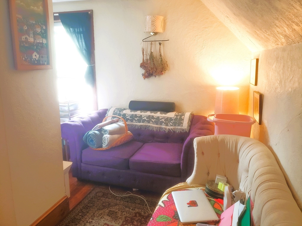 19 Burnside Ave, Spring Hill