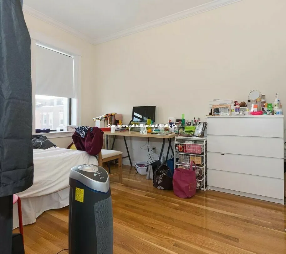 76 Quint Ave, Allston