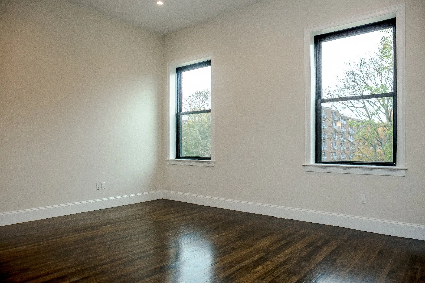 11 Newcomb St, Roxbury