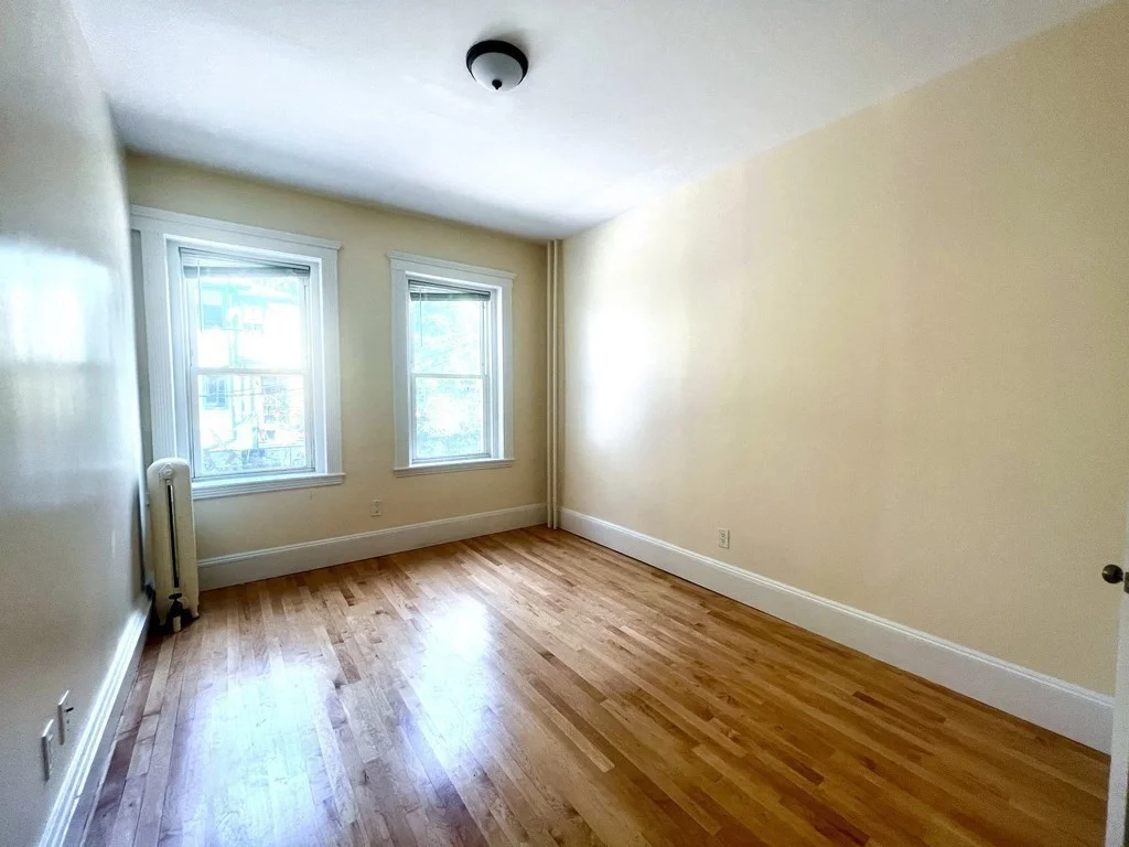 102 Trowbridge St, Mid-Cambridge