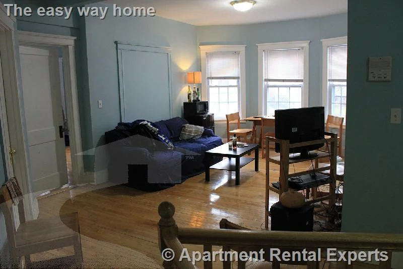 154 Magazine St, Cambridgeport