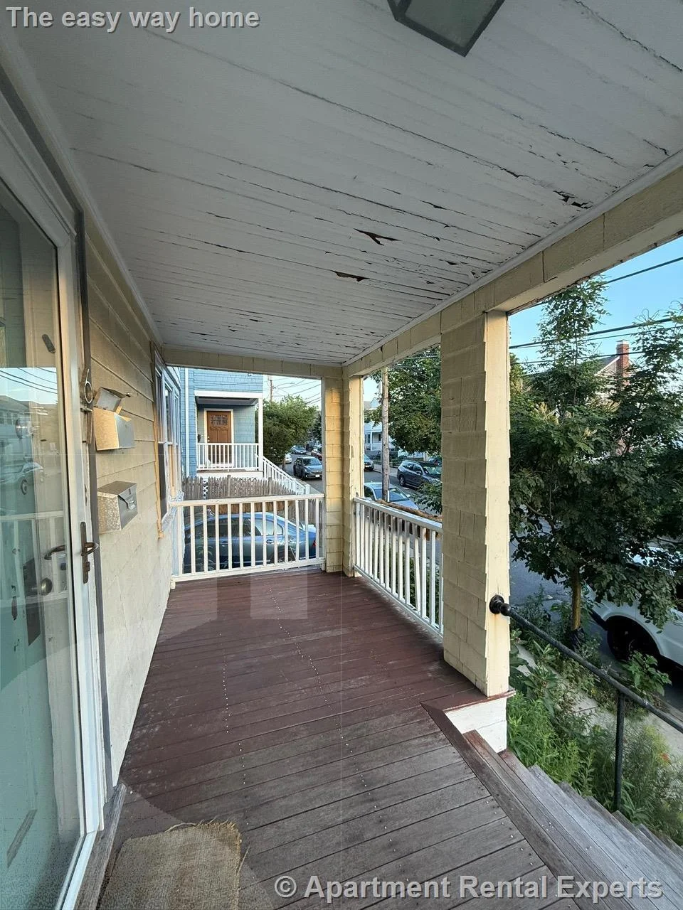 67 Fairfax St, Tufts