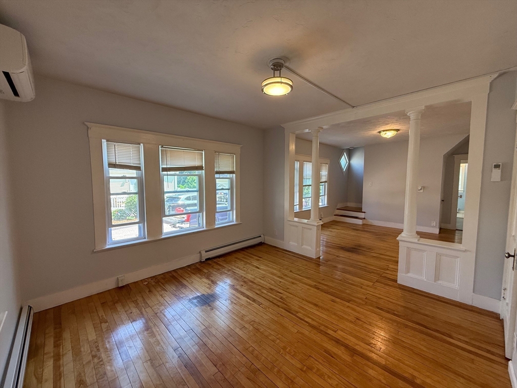 104 South Main St, Mansfield