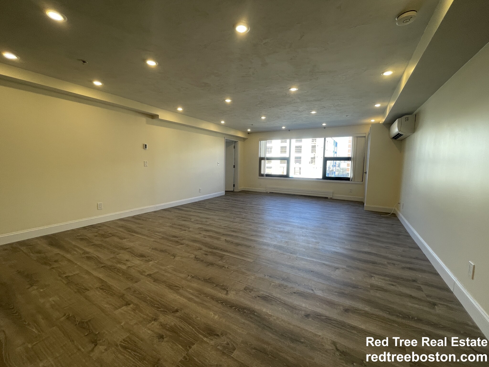 1028 Commonwealth Ave, Boston