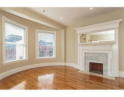 492 Massachusetts Ave, South End