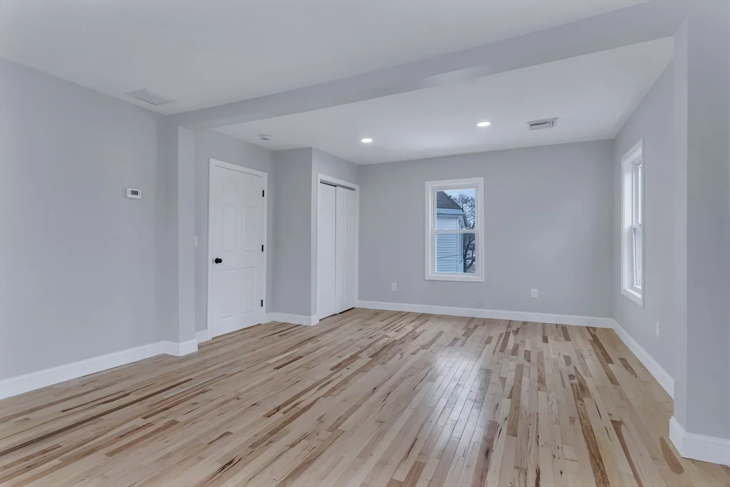 73 Walnut St, Dedham