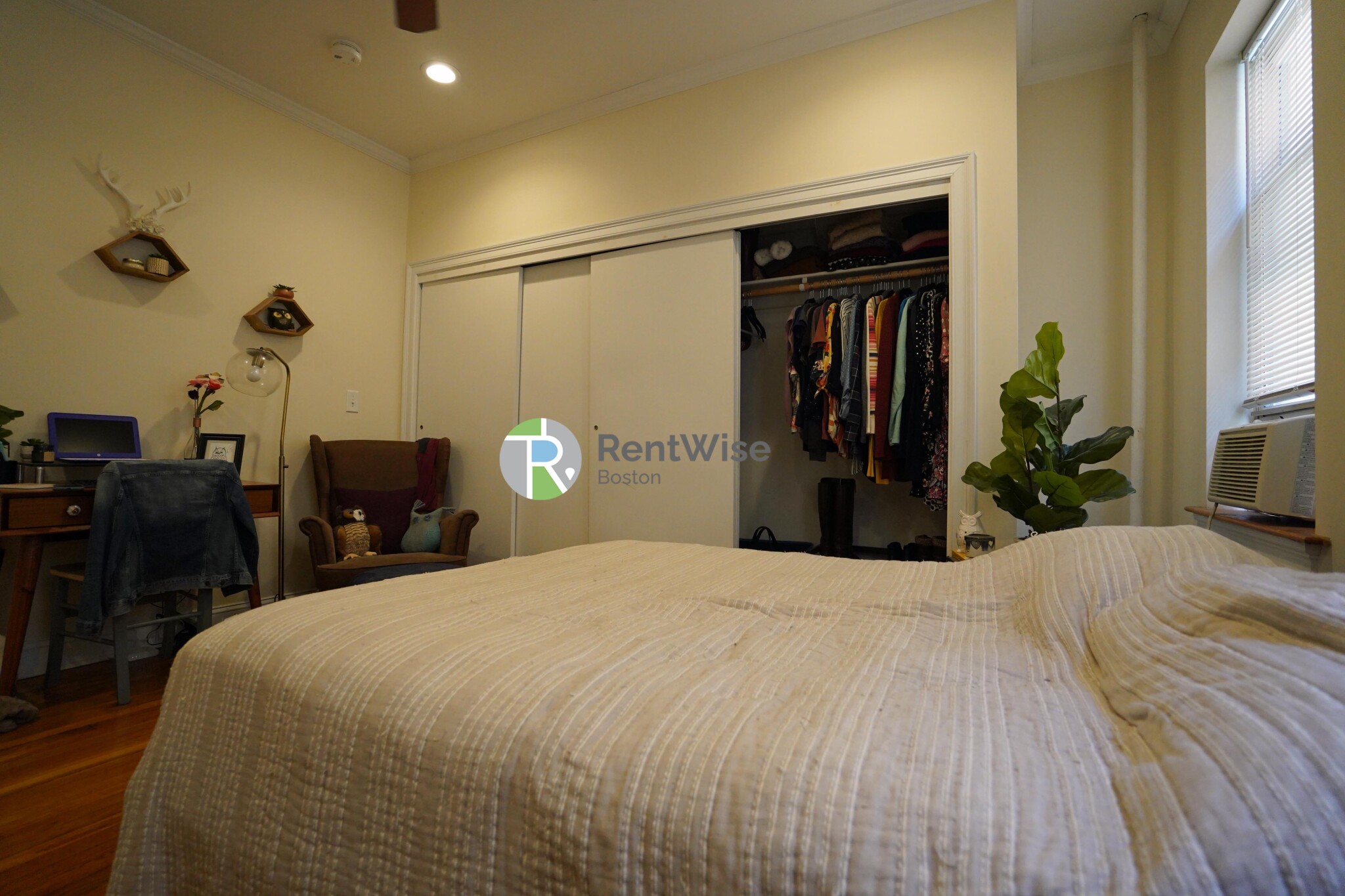 25 Queensberry St, Fenway