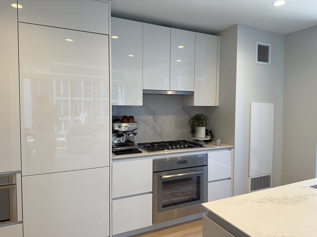 135 Seaport Blvd, Seaport District