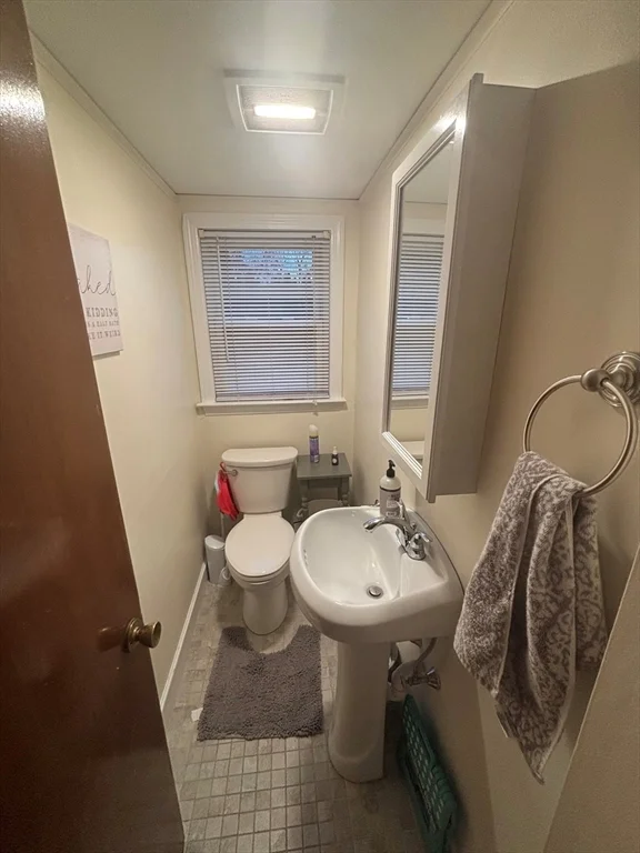 26 Moreland Ave, Dedham