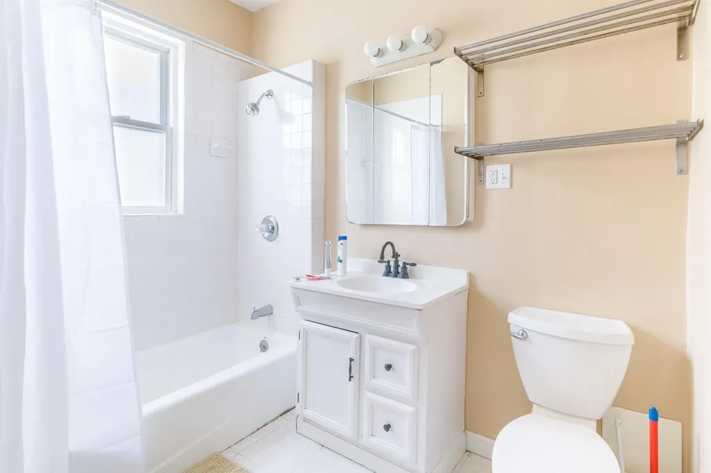 24 Willis St, Dorchester