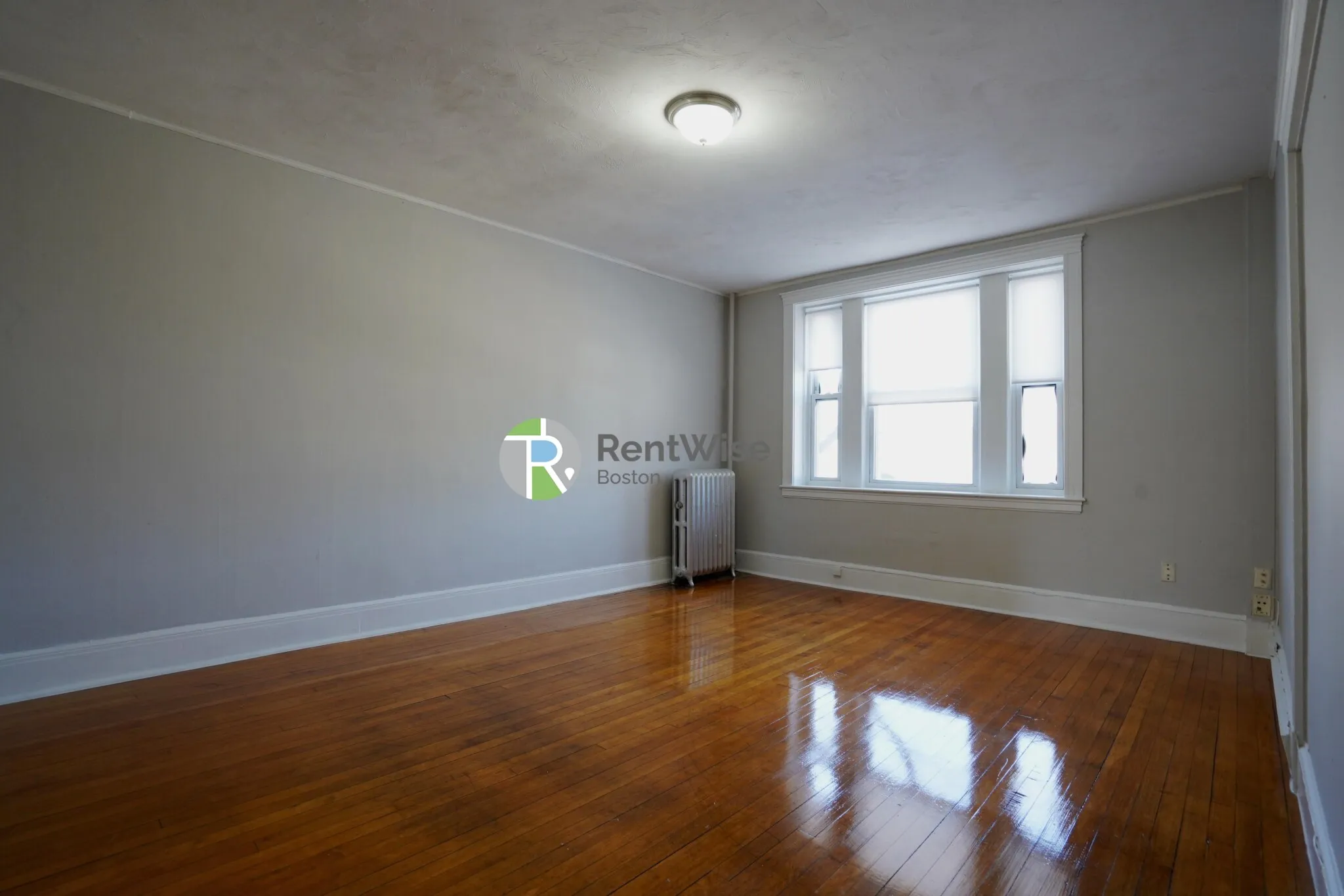 90 Cypress St, Emerson Gardens