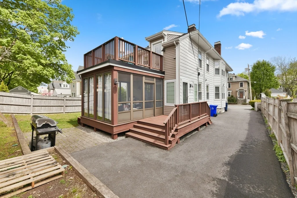 14 Westover St, West Roxbury