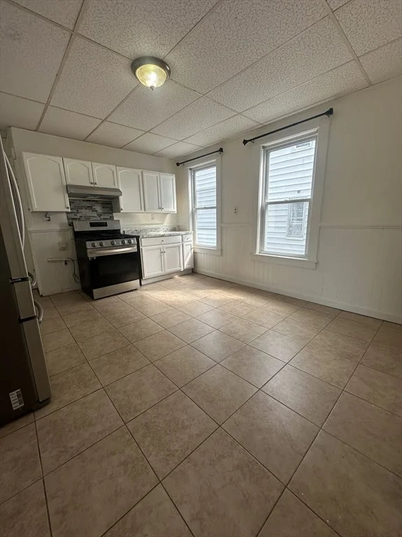 100 Aiken Ave, Lowell