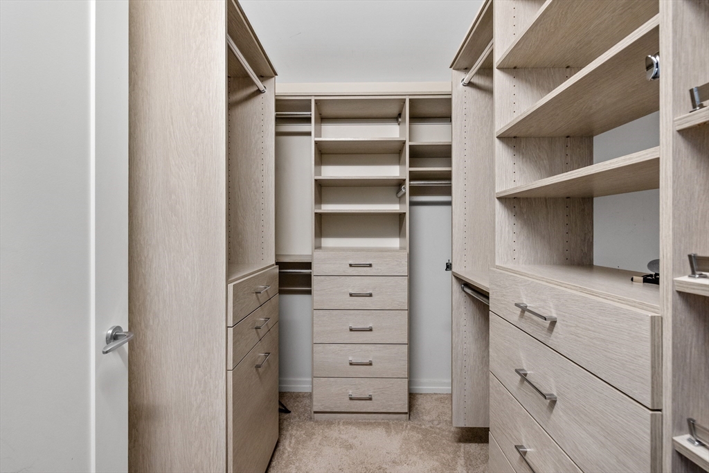 1 Franklin St, Midtown