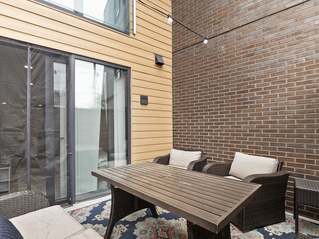 9 Central St, Somerville