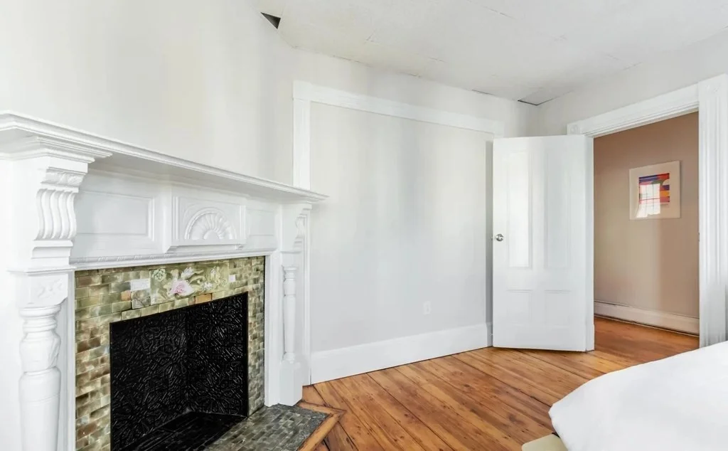 31 Falcon St, East Boston