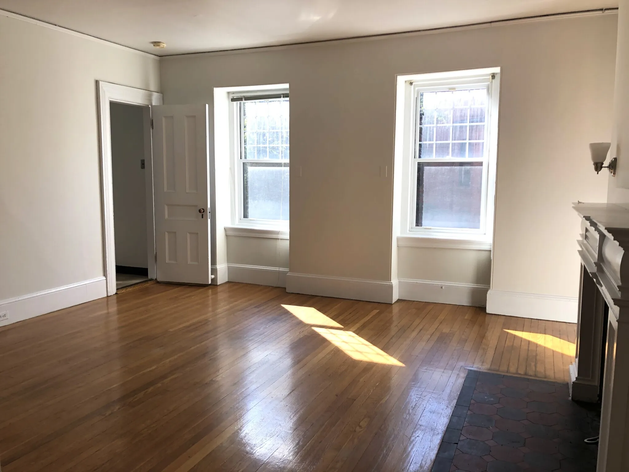 8 Fairfield St, Back Bay