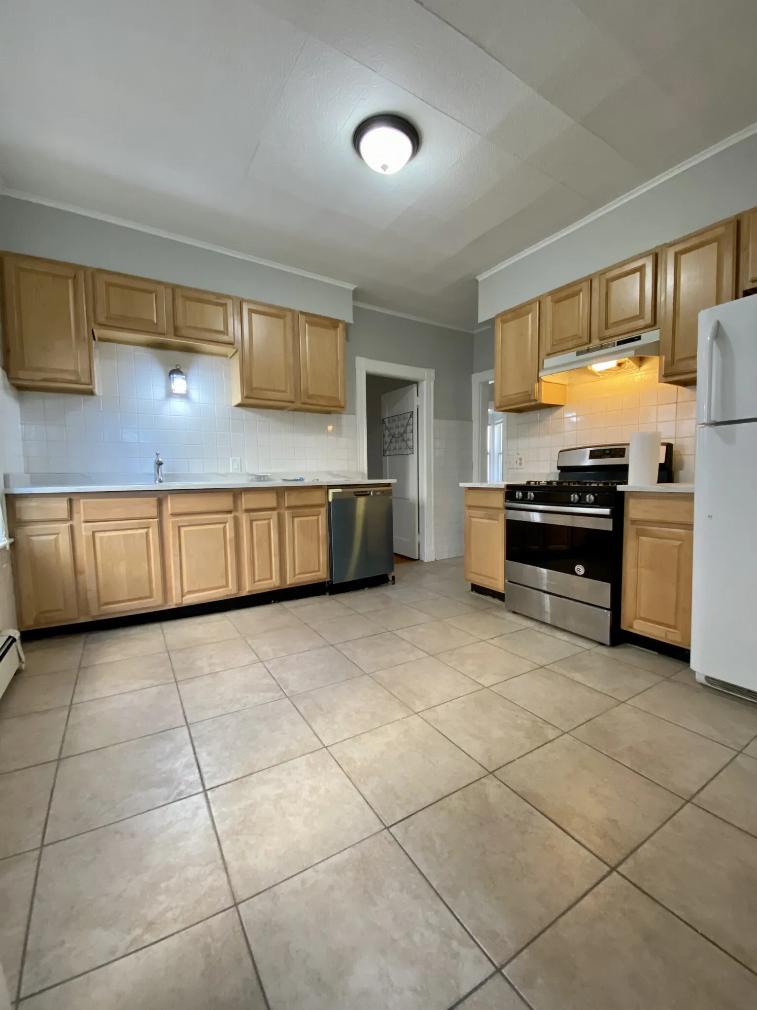 14 Belknap St, West Somerville