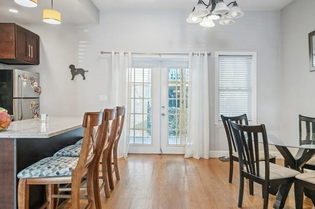 100 Old Harbor St, South Boston