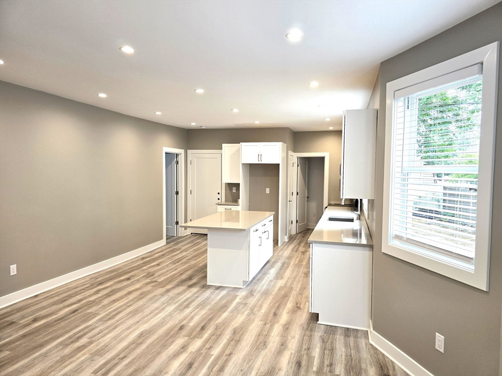 39 Fiske St, Waltham