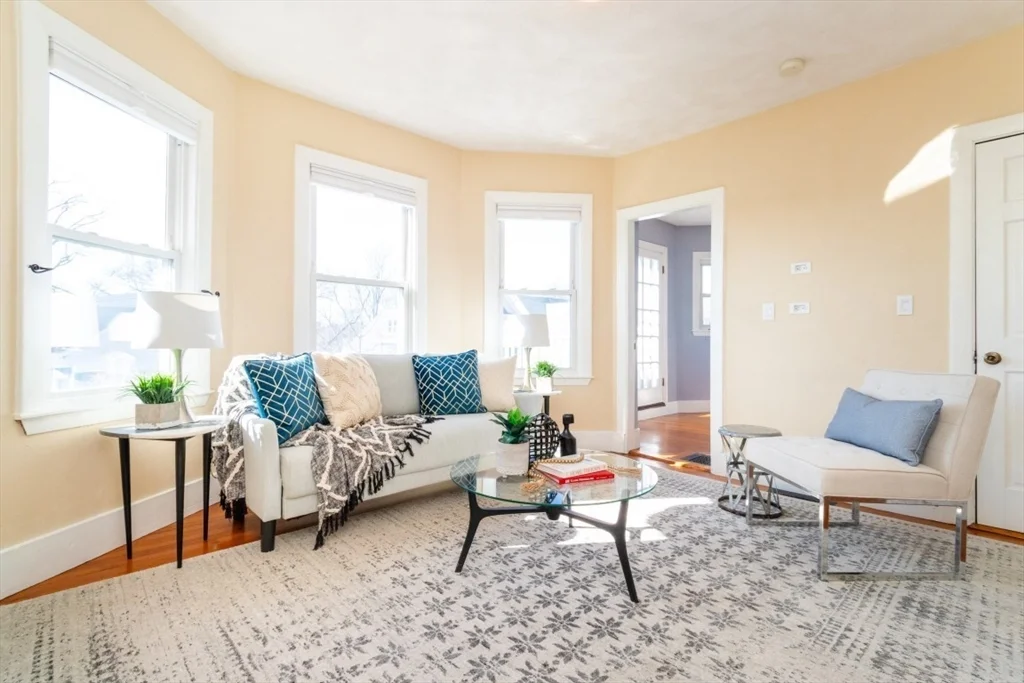 23 Wenham St, Jamaica Plain