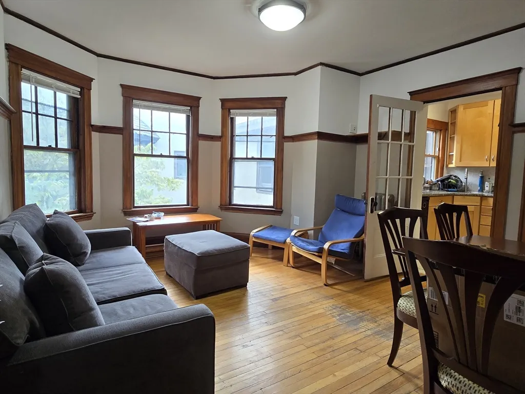 11 Story St, Harvard Square