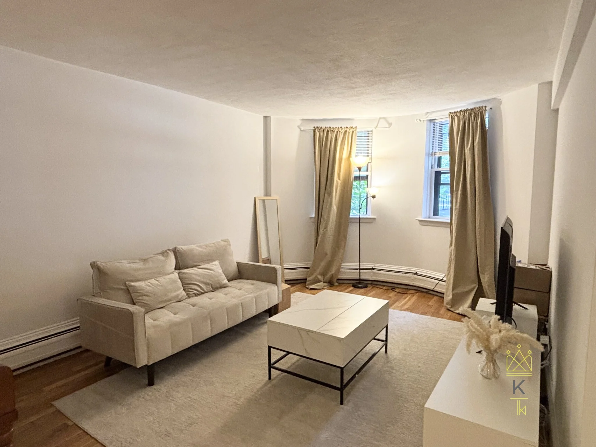 1819 Beacon St, Brookline