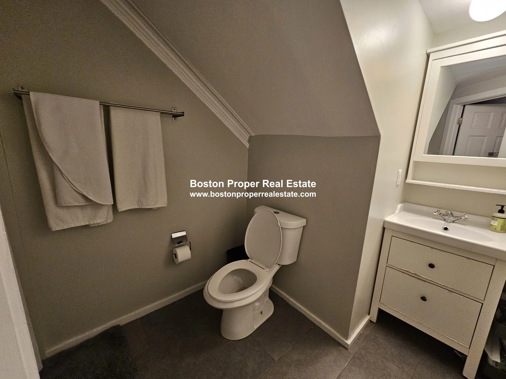 415 Massachusetts Ave, Roxbury