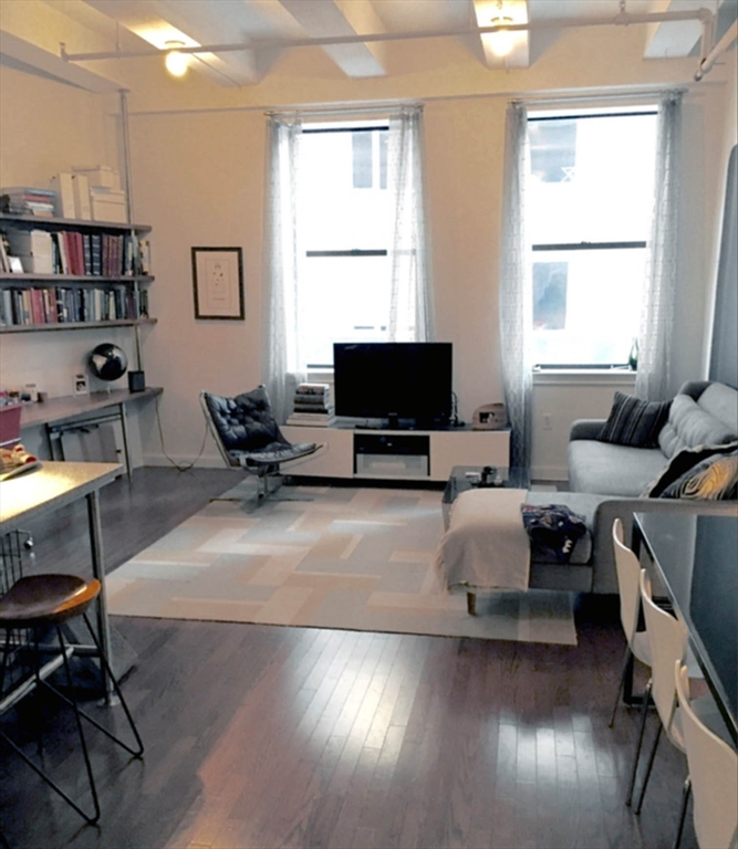 88 Kingston St, Midtown