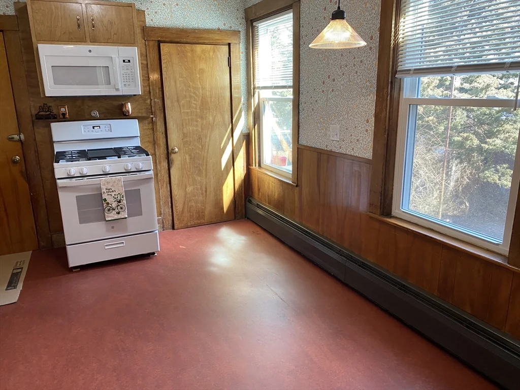 230 West Fifth St, South Boston