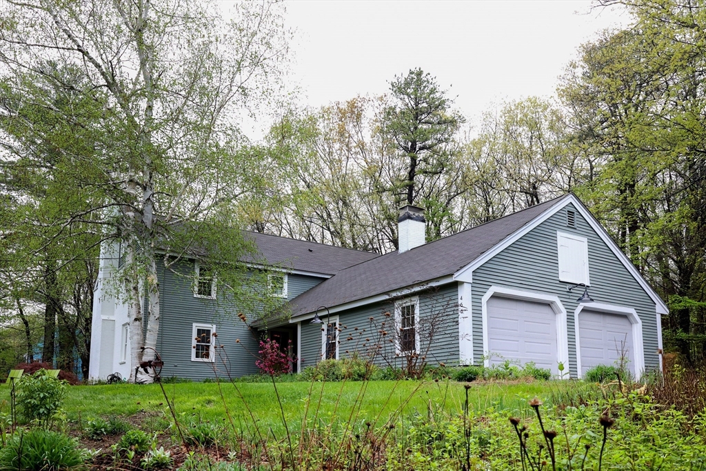 466 Longley Rd, Groton