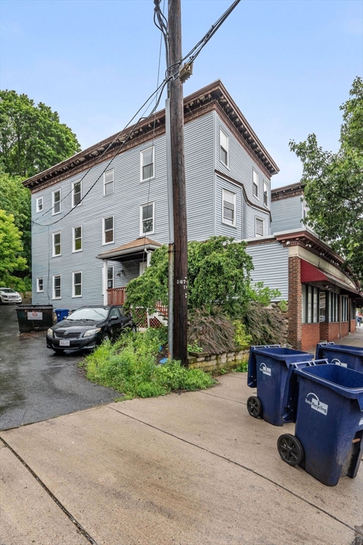 570 Washington St, Brighton