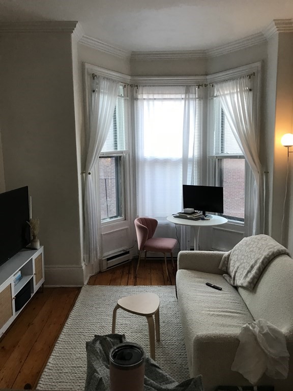 Studio bed, 1 bath apartment for rent at 75 Chandler St Unit 6, South End — photo 1 of 4