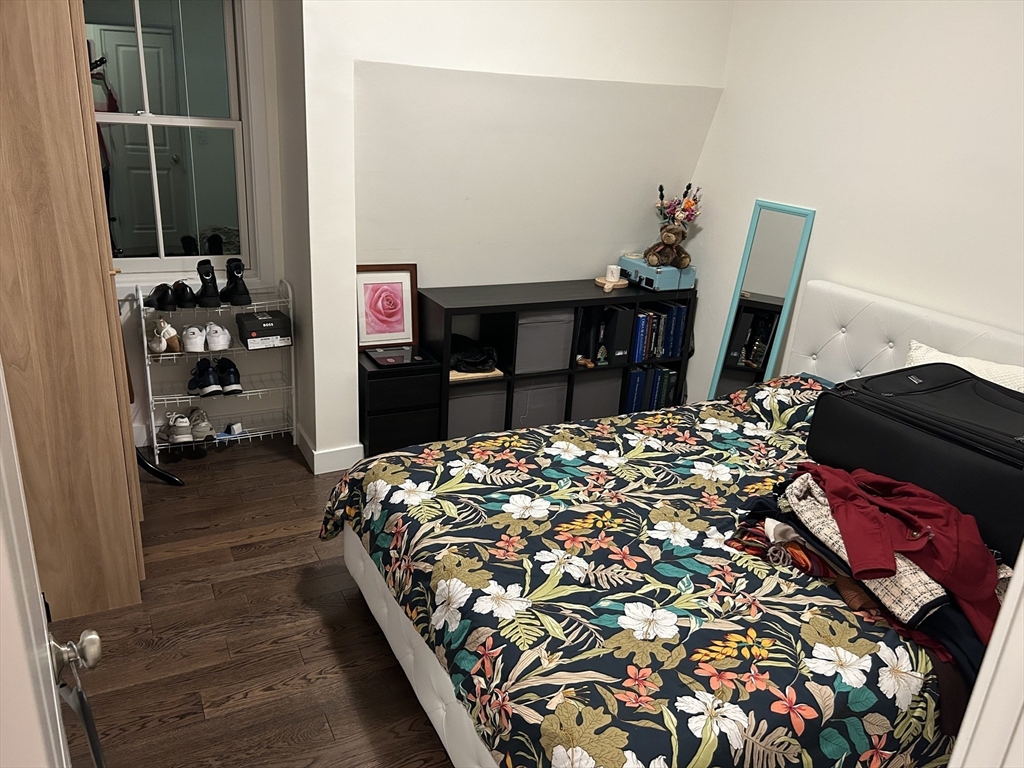 213 E Eagle St, East Boston