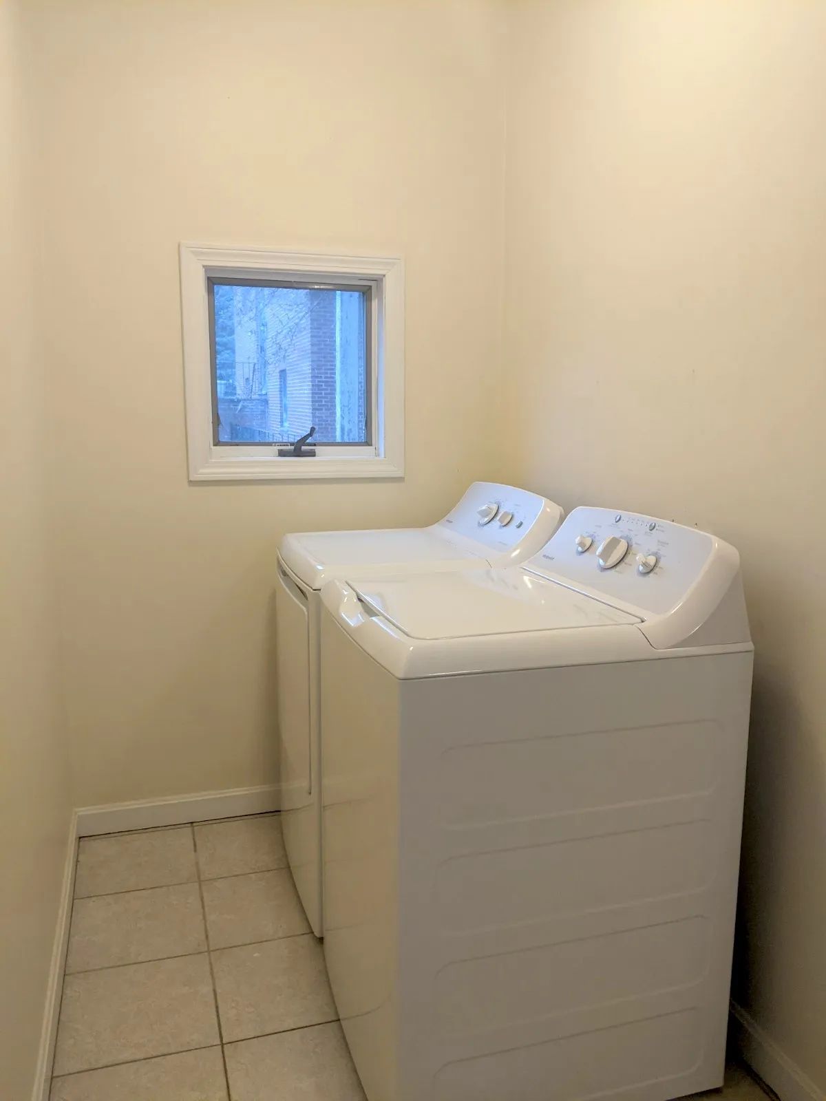 83 Yorktown St, Davis Square