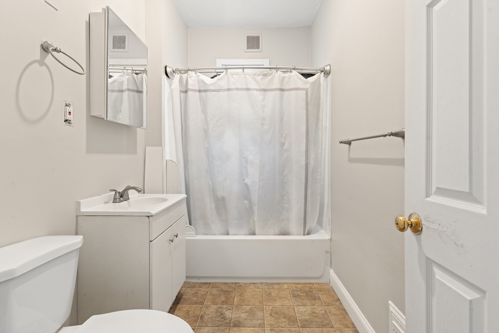 56 Church St, Dorchester