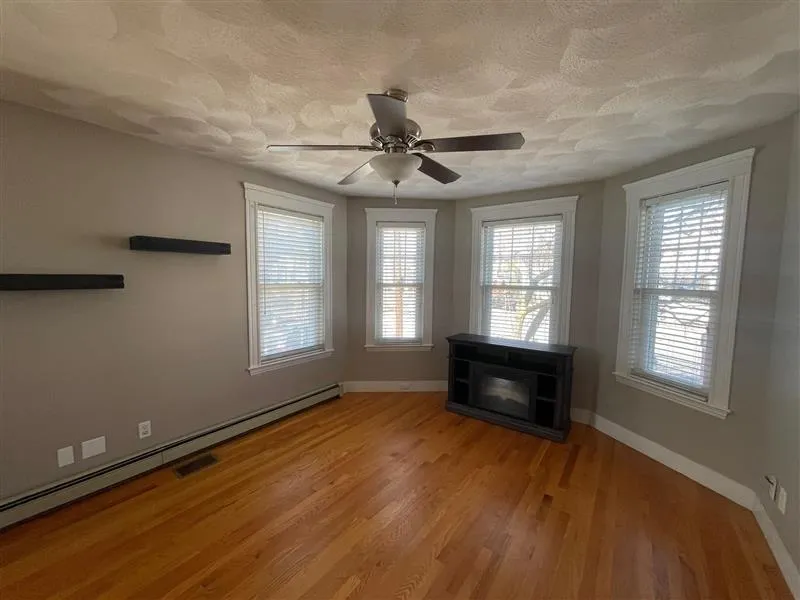 112 Boston Ave, Powder House Square